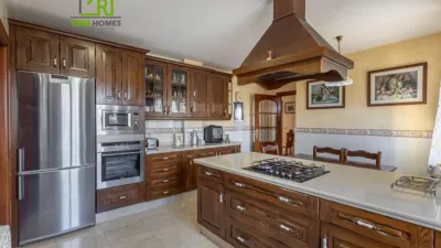 House in the Metropolitan Area photo 4