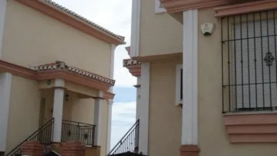 Chalet on Pedro de Mena Street photo 2