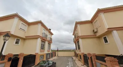 Chalet on Pedro de Mena Street photo 3