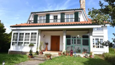 Chalet on Camino Sada Armuño photo 4