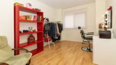 Apartment on Calle Carmen Conde, 83 photo 8