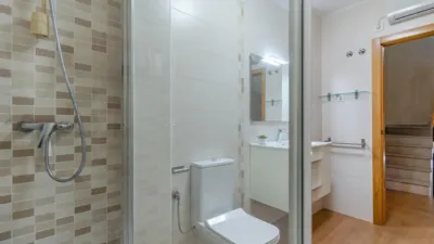 House on Jacinto Benavente Street, 23 photo 32