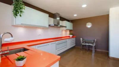 House on Jacinto Benavente Street, 23 photo 4