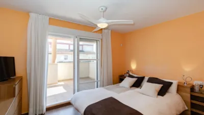 House on Jacinto Benavente Street, 23 photo 7