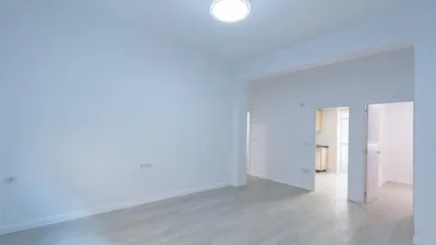 Piso en venta en Calle de Alhucemas, 5, Barrio Peral-San Félix (Distrito Núcleo Urbano. Cartagena) de 125.000 €