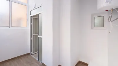 Piso en venta en Calle de Alhucemas, 5, Barrio Peral-San Félix (Distrito Núcleo Urbano. Cartagena) de 125.000 €