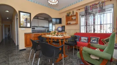 Chalet on Avenida Dama de Elche photo 6