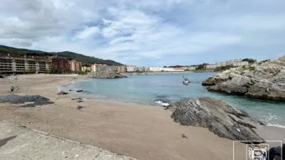 Piso en venta en Calle Arturo Dúo Vital, Centro (Castro Urdiales) de 175.000 €