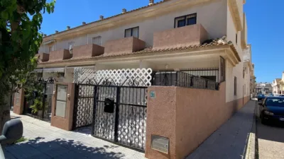 Casa adosada en venta en Calle del Río Eo, 40, Los Alcázares de 142.500 €