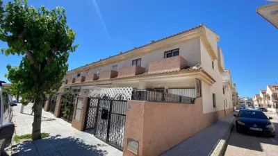 Casa adosada en venta en Calle del Río Eo, 40, Los Alcázares de 142.500 €