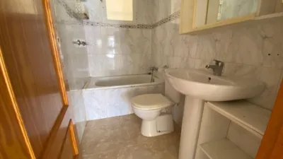 Casa adosada en venta en Calle del Río Eo, 40, Los Alcázares de 142.500 €