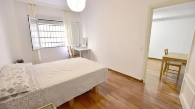 Piso en alquiler en Plaza de los Mostenses - Imagen 3