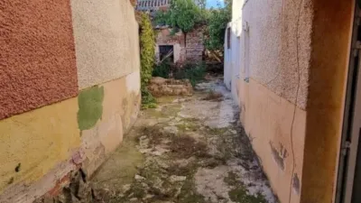 Chalet en venta en Calle de las Carnicerías, Calera y Chozas de 26.000 €