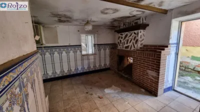 Chalet en venta en Calle de las Carnicerías, Calera y Chozas de 26.000 €