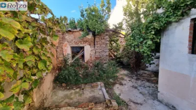 Chalet en venta en Calle de las Carnicerías, Calera y Chozas de 26.000 €