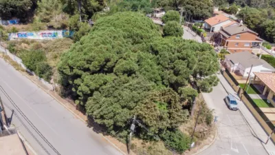 Terreno en venta en Carrer del Xiprer, Bigues (Bigues i Riells del Fai) de 225.000 €