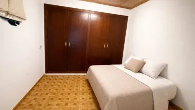 House in Ares, O Curveiro, Redes - Más