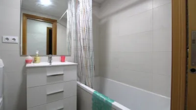 Piso en alquiler en Cardenal Benlloch, Zona Cardenal Benlloch-Avinguda del Sud (Mislata) de 1.500 €<span>/mes</span>