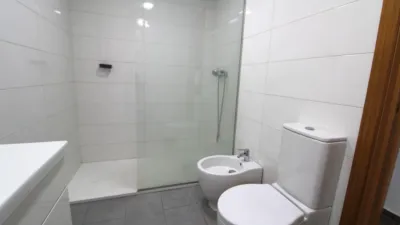 Piso en alquiler en Cardenal Benlloch, Zona Cardenal Benlloch-Avinguda del Sud (Mislata) de 1.500 €<span>/mes</span>