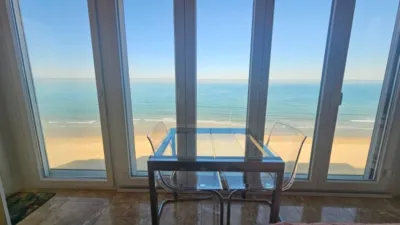 Piso en alquiler en Paseo Marítimo, Cortadura-Zona Franca (Cádiz Capital) de 1.500 €<span>/mes</span>