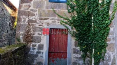 Chalet on Calle O Vilar photo 2