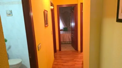 Piso en venta en Calle Av Valle del Tietar, Número 5, Santa María del Tiétar de 99.000 €