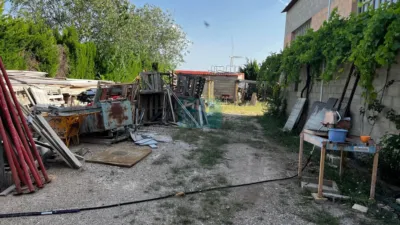 Chalet en venta en Avenida de Aragón, La Muela de 250.000 €