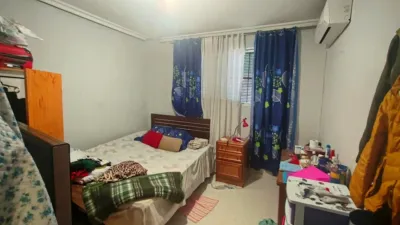 Flat on Calle de Rodrigo Uhagón photo 2