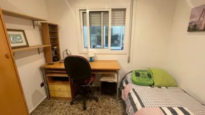 Piso en alquiler en Raval/Puertas Coloradas, El Raval-Puertas Encarnades (Distrito Núcleo Urbano. Elx - Elche) de 700 €<span>/mes</span>