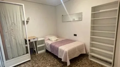 Piso en alquiler en Raval/Puertas Coloradas, El Raval-Puertas Encarnades (Distrito Núcleo Urbano. Elx - Elche) de 700 €<span>/mes</span>