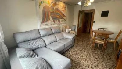 Piso en alquiler en Raval/Puertas Coloradas, El Raval-Puertas Encarnades (Distrito Núcleo Urbano. Elx - Elche) de 700 €<span>/mes</span>