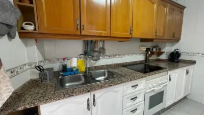 Piso en alquiler en Raval/Puertas Coloradas, El Raval-Puertas Encarnades (Distrito Núcleo Urbano. Elx - Elche) de 700 €<span>/mes</span>