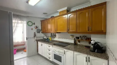 Piso en alquiler en Raval/Puertas Coloradas, El Raval-Puertas Encarnades (Distrito Núcleo Urbano. Elx - Elche) de 700 €<span>/mes</span>