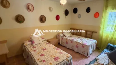 Chalet in Plaza San Blas photo 8
