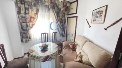 Piso en venta en Calle Malvaloca, Tiro de Línea (Distrito Sur. Sevilla Capital) de 246.900 €