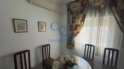 Piso en venta en Calle Malvaloca, Tiro de Línea (Distrito Sur. Sevilla Capital) de 246.900 €