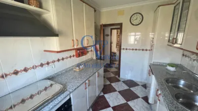 Piso en venta en Calle Malvaloca, Tiro de Línea (Distrito Sur. Sevilla Capital) de 246.900 €