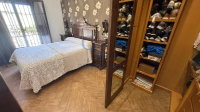 Casa en venta en Calle de Gordal, Centro-Doña Mercedes (Distrito Zona Centro. Dos Hermanas) de 209.900 €