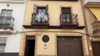 Casa en venta en Calle de Gordal, Centro-Doña Mercedes (Distrito Zona Centro. Dos Hermanas) de 209.900 €