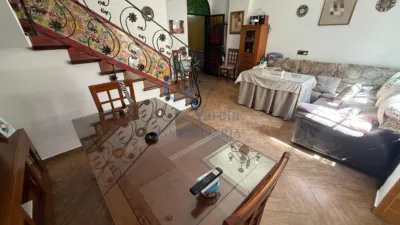 Casa en venta en Calle de Gordal, Centro-Doña Mercedes (Distrito Zona Centro. Dos Hermanas) de 209.900 €