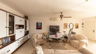 Apartment on Avinguda de Santa Bàrbara photo 9