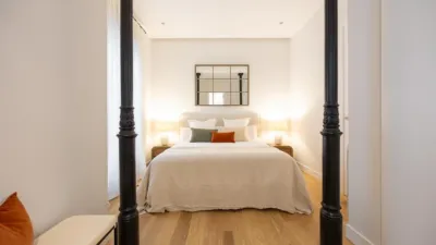 Apartment on Calle de Alfonso XII photo 41