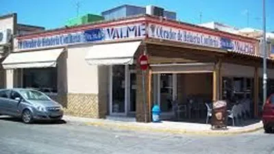 Chalet on Calle del Guadiana photo 2