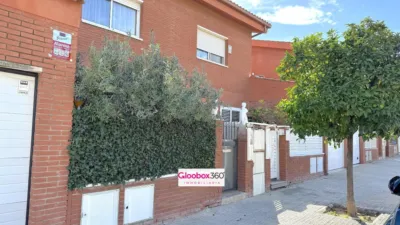 Semi-detached house on Carrer de Porrera photo 6
