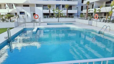 Piso en alquiler en Calle Haití, Bellavista (Distrito Bellavista-La Palmera. Sevilla Capital) de 1.349 €<span>/mes</span>