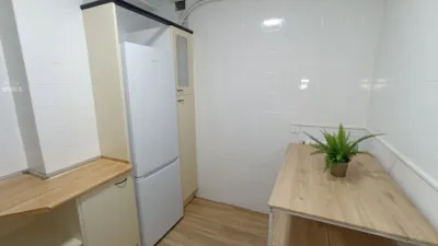 Habitación en alquiler en Calle de los Hornos Caleros, San Antonio-Estación-Las Hervencias (Ávila Capital) de 250 €<span>/mes</span>