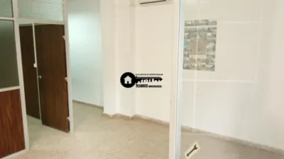 Local comercial en alquiler en Parque Lineal-Puente de Madera - Vista 2