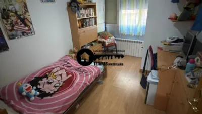 Piso en venta en Ensanche-Franciscanos - Vista 3