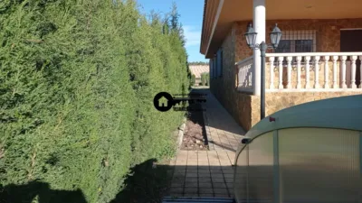 House in Pétrola photo 10