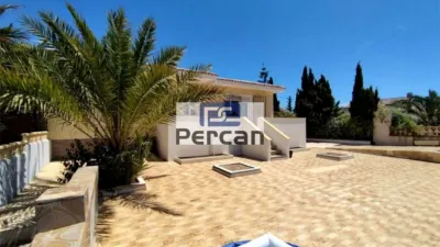 Chalet on Carrer del Forcall photo 6